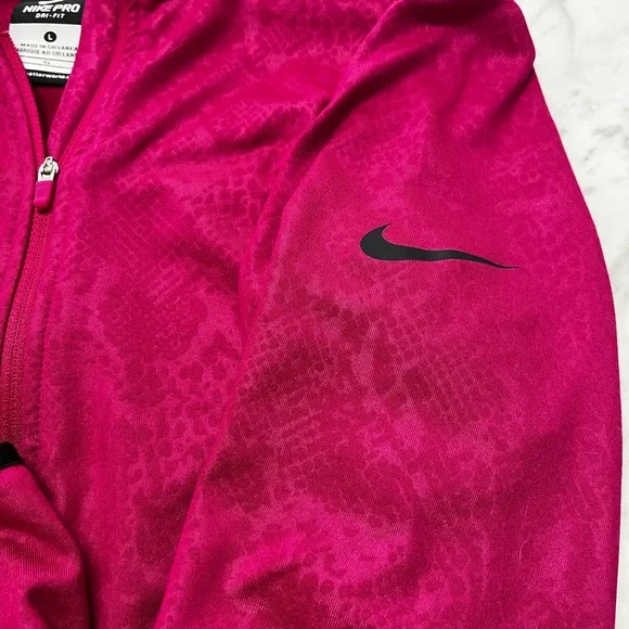 Nike Pro Dri-FIT Half Zip Women’s Pullover in Bold Pink/Magenta - Picture 5 of 12